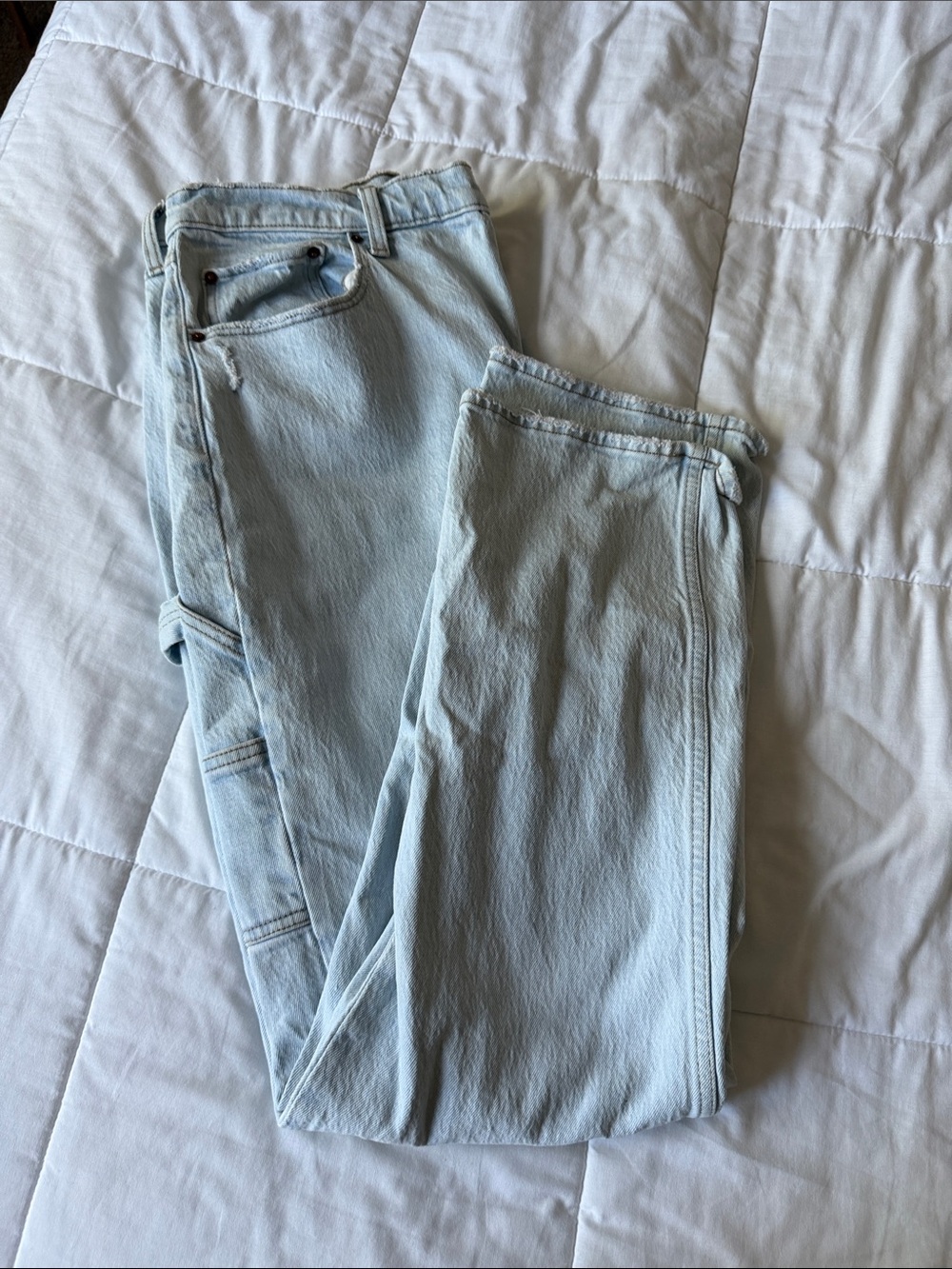 Abercrombie & Fitch Light Wash Straight Leg Jeans